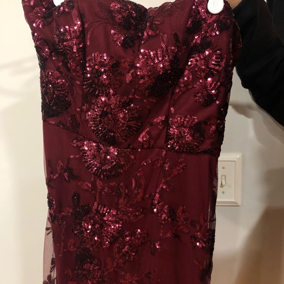 RED SEQUIN PROM DRESS - Picture 1 of 3